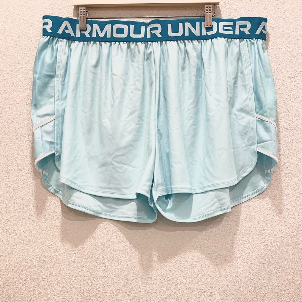 NWT! UNDER ARMOUR Teal Athletic Shorts!